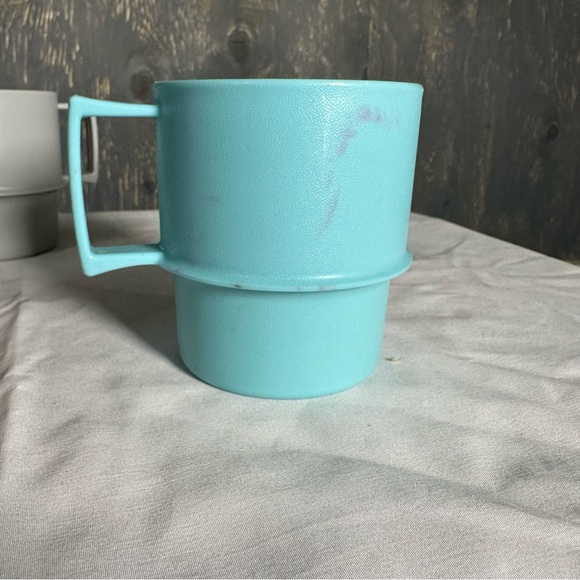 Tupperware Vibrant Mug Set - Red, Gray, Blue, Pink - Picture 8 of 16